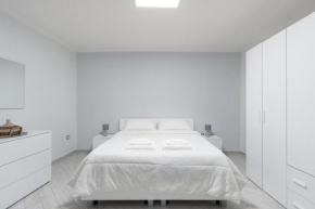 Modern flat in the Heart of Naples near MAN